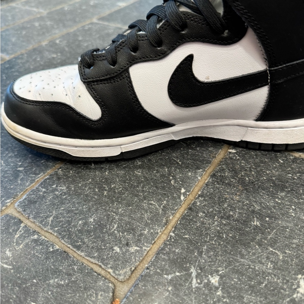 Nike Dunks Panda M7/W8.5 - Picture 7 of 9